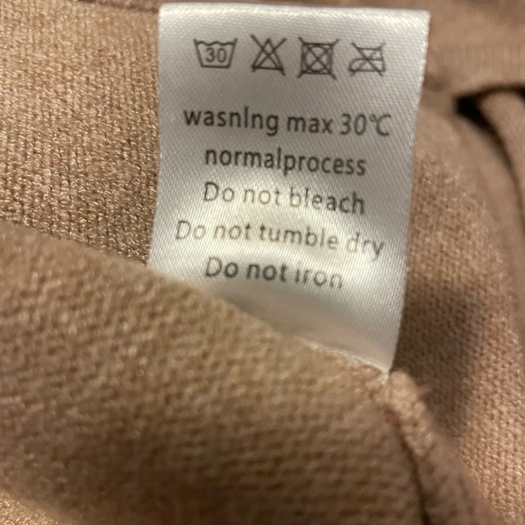 Emerson Lang Young Contemporary Brown Button-Up Cardigan - Picture 11 of 12